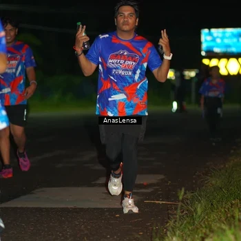 Runner Photo 6039760