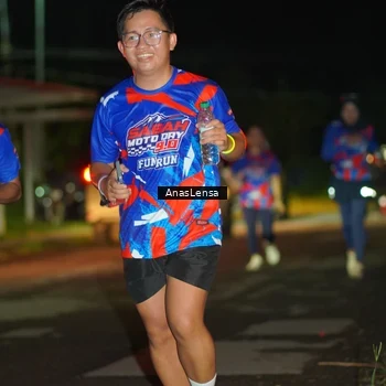Runner Photo 6039802