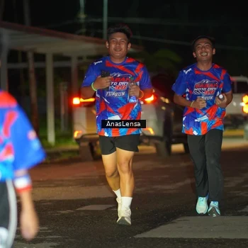Runner Photo 6039810