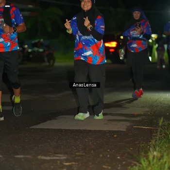 Runner Photo 6039853