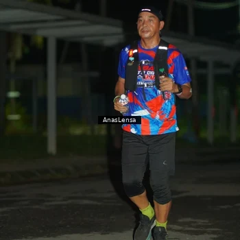 Runner Photo 6039872