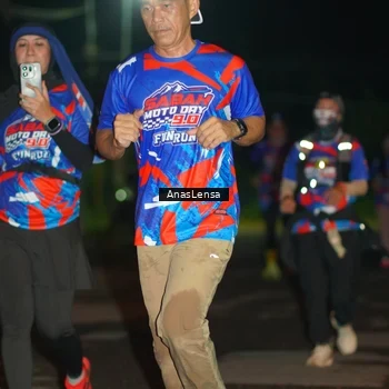 Runner Photo 6039875