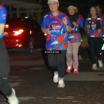 Runner Photo 6039886