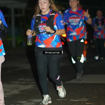 Runner Photo 6039892