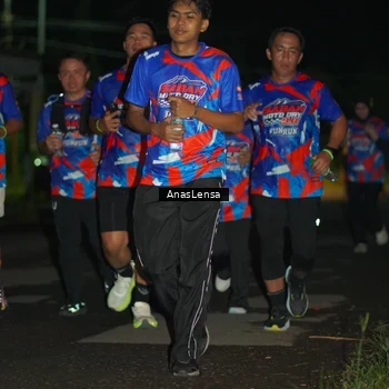 Runner Photo 6039913
