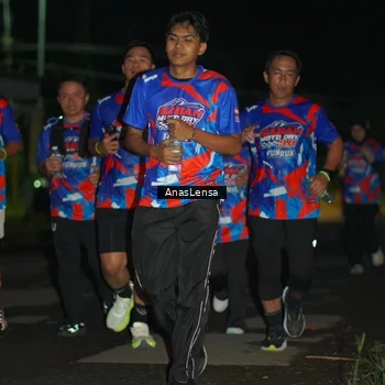Runner Photo 6039915