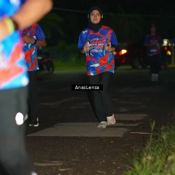 Runner Photo 6039917