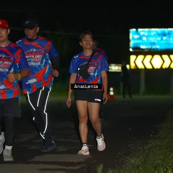 Runner Photo 6039931