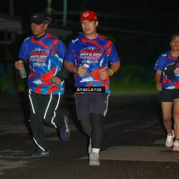 Runner Photo 6039939