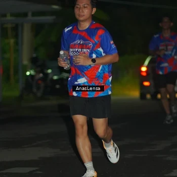 Runner Photo 6040012