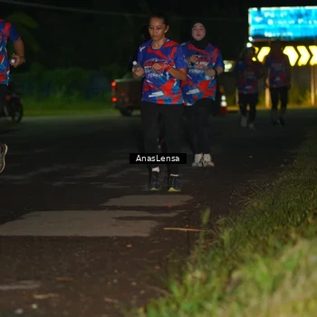 Runner Photo 6040030