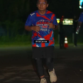 Runner Photo 6040039
