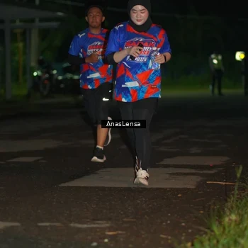 Runner Photo 6040040