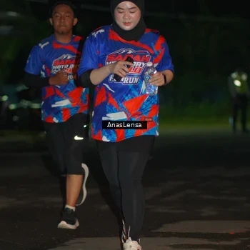 Runner Photo 6040042