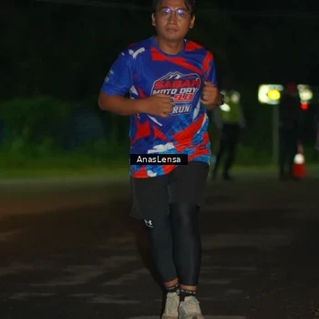 Runner Photo 6040046