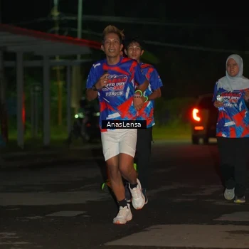 Runner Photo 6040064