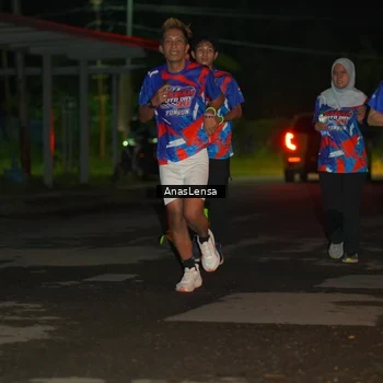Runner Photo 6040065