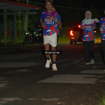 Runner Photo 6040066