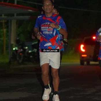 Runner Photo 6040067