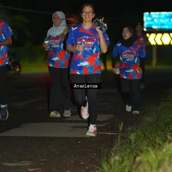 Runner Photo 6040069