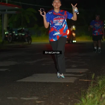 Runner Photo 6040094
