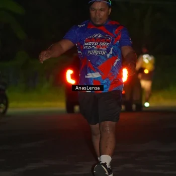 Runner Photo 6040102