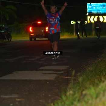 Runner Photo 6040110