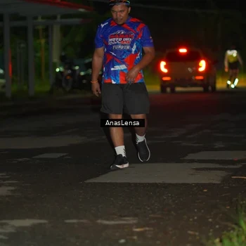 Runner Photo 6040116
