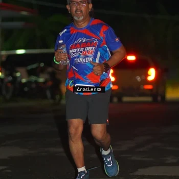Runner Photo 6040141