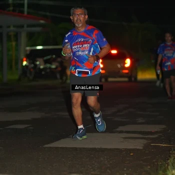 Runner Photo 6040144