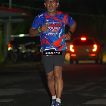 Runner Photo 6040154