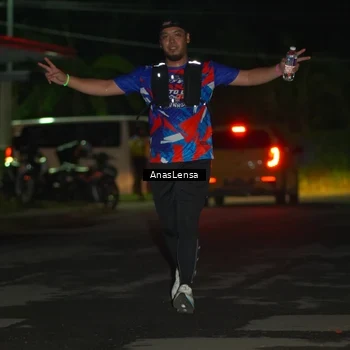 Runner Photo 6040189