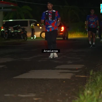Runner Photo 6040207