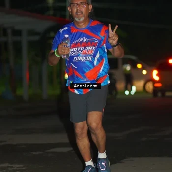 Runner Photo 6040215