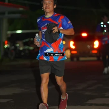 Runner Photo 6040223