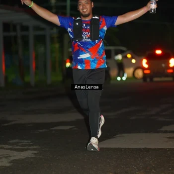 Runner Photo 6040235