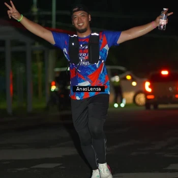 Runner Photo 6040242