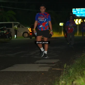 Runner Photo 6040254
