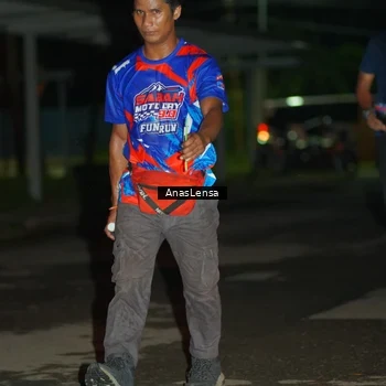 Runner Photo 6040303