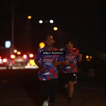 Runner Photo 6040318