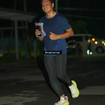 Runner Photo 6040320