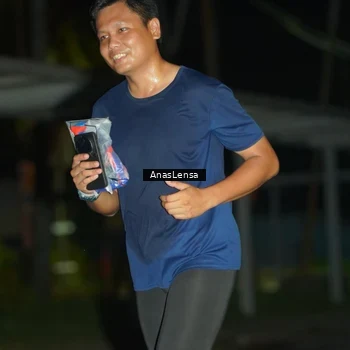 Runner Photo 6040342
