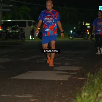 Runner Photo 6040350