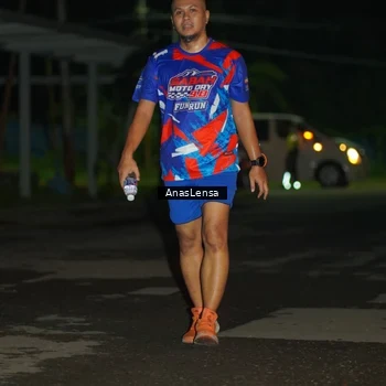 Runner Photo 6040372