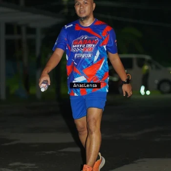 Runner Photo 6040383