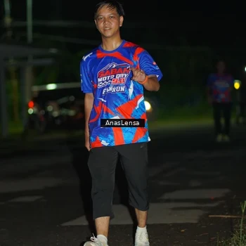 Runner Photo 6040403
