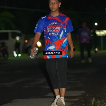 Runner Photo 6040412