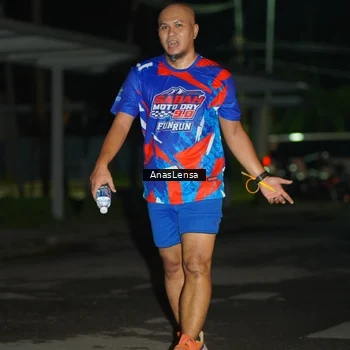 Runner Photo 6040423