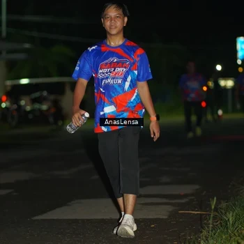Runner Photo 6040447