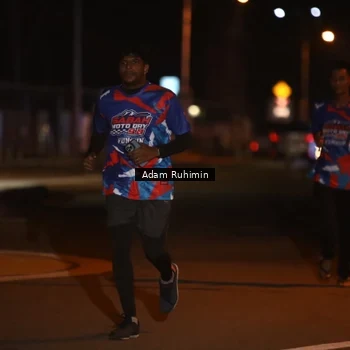 Runner Photo 6040452
